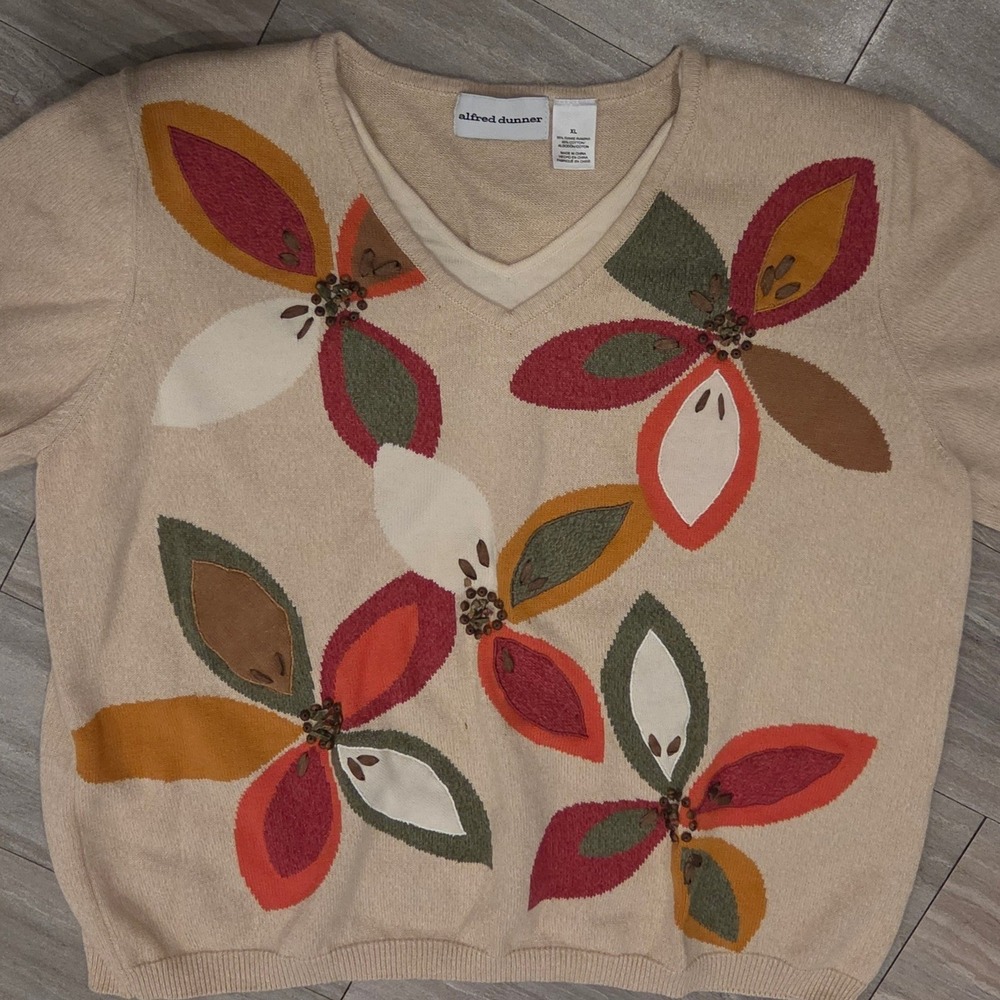 Alfred Dunner Vintage Floral V-Neck Sweater Tan XL Mod Retro Beaded Knit Top